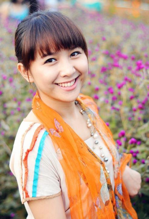 老师趴讲台屁股撅起来视频